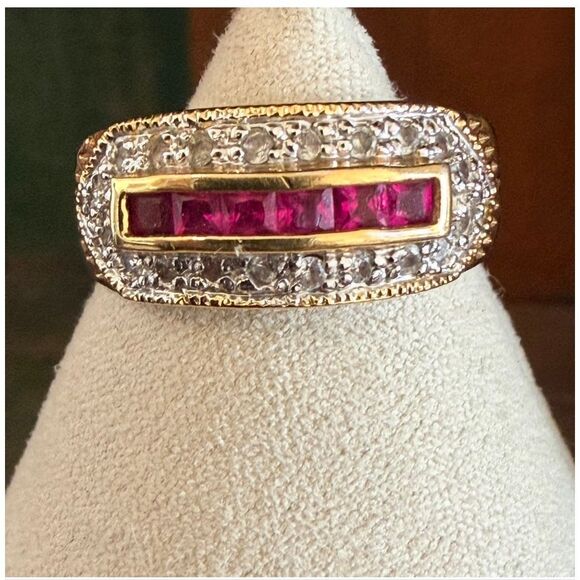 Statement Ring pink  Channel-Set Stones Jewelry - Statement Ring with pink Channel-Set Stones